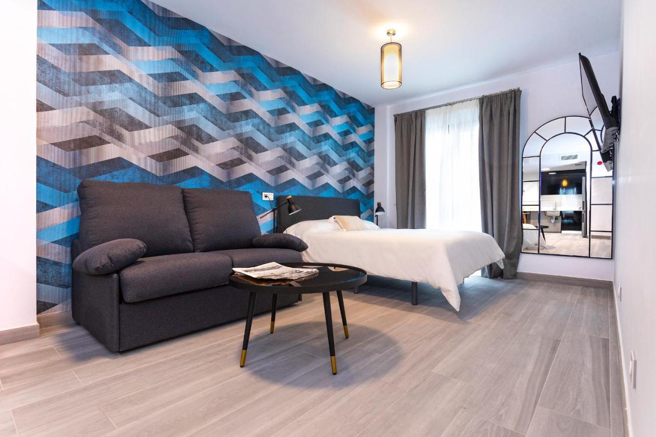 Malaga Rivas 34 Suites Homes Exterior photo