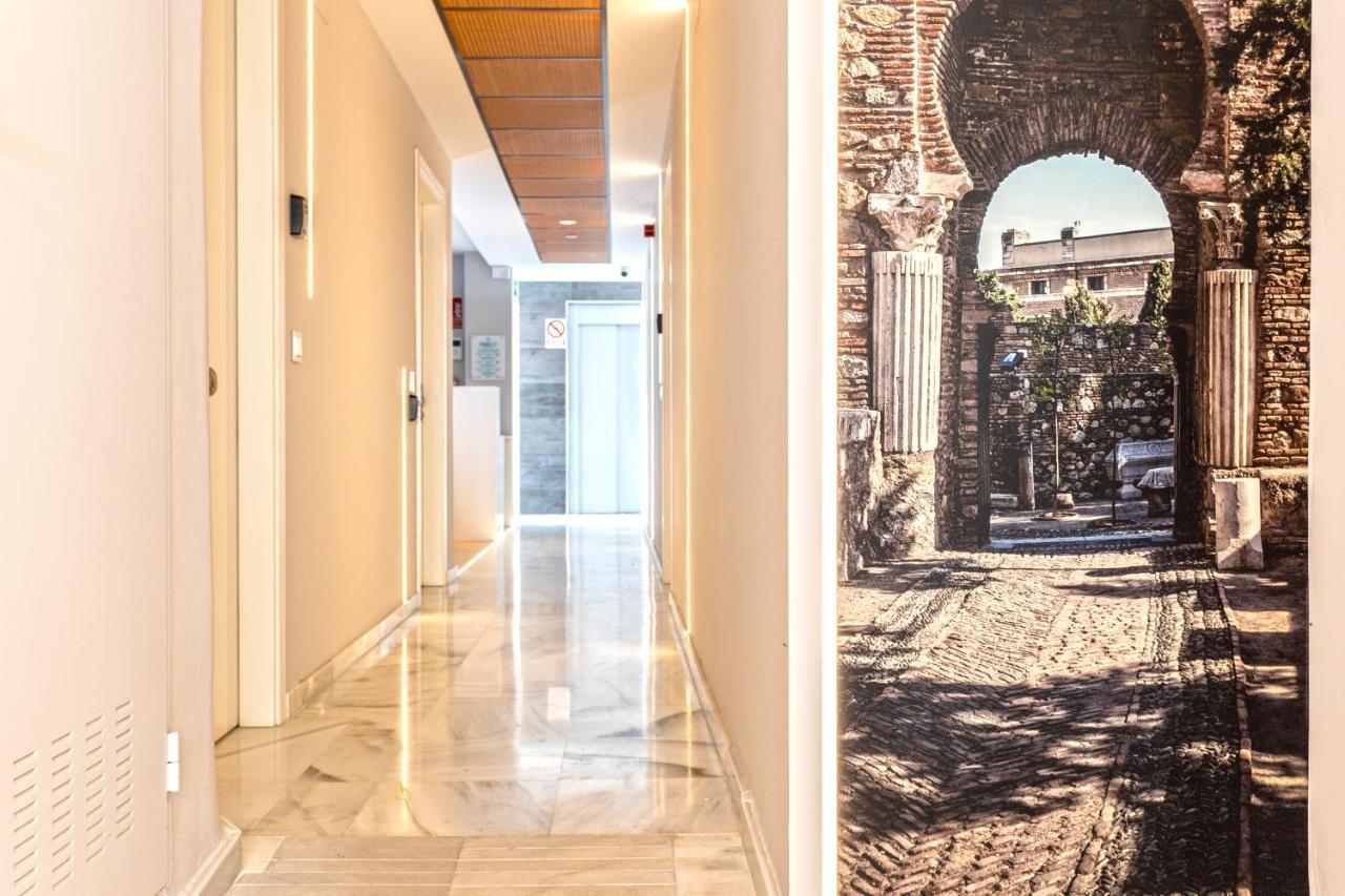Malaga Rivas 34 Suites Homes Exterior photo