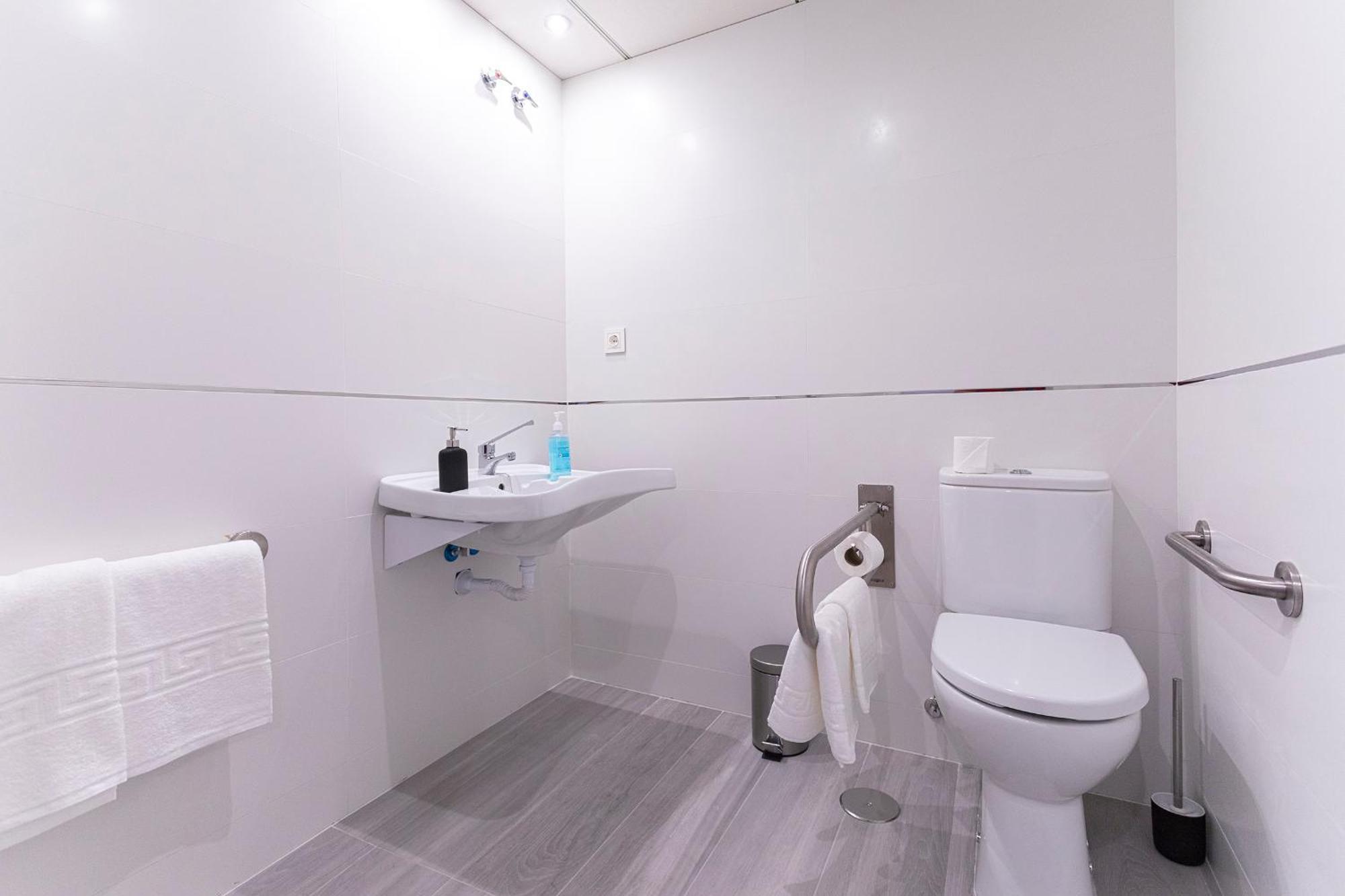 Malaga Rivas 34 Suites Homes Exterior photo